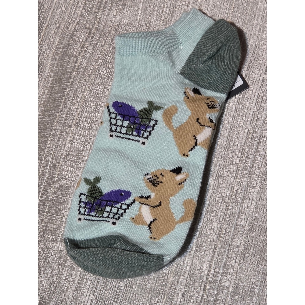 Hello Socks Womens Low Cut Ankle Socks Light Blue Cat Shopping Fish OS 4-10 NWT - Picture 2 of 5